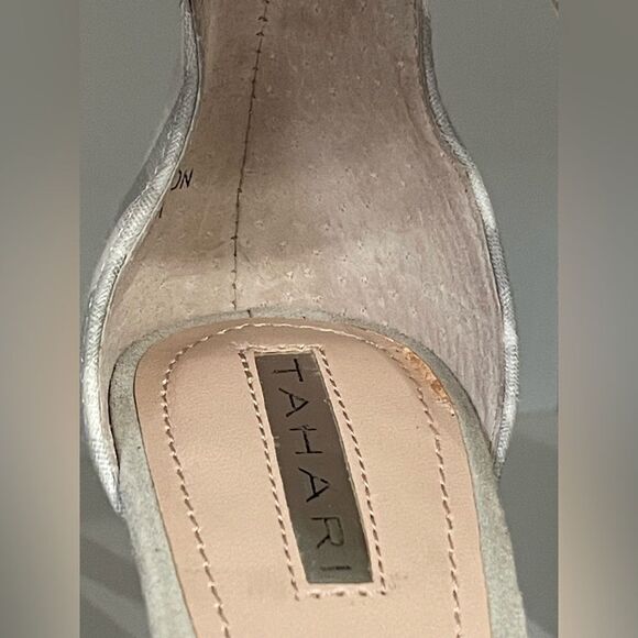 Tahari Women’s Grey Plaid Heels Open Toe with Bow Sandals Size 6 - Picture 13 of 16